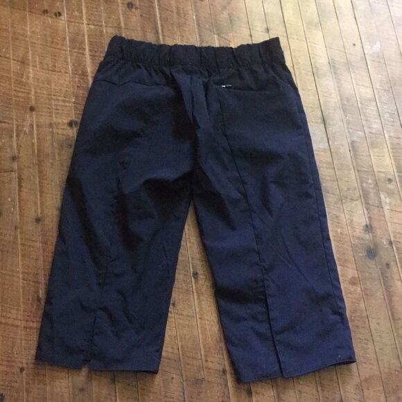 Adidas 10 capris/cropped pants - Picture 2 of 4